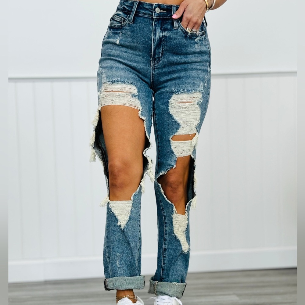 NWT - Judy Blue - Distressed Straight Denim Jeans - Womans size 16W